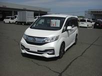 ホンダ ステップワゴン 1500cc 1.5 スパーダ 4WD ホンダセンシング　全周囲カメラ　クルコン