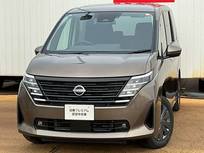 日産 セレナ 1400cc 1.4 e-4ORCE XV 4WD 試乗車アップ