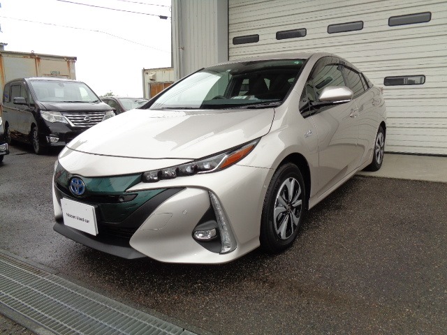 プリウスphv 全国 の中古車 日産公式中古車検索サイト
