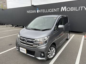 660 ハイウェイスターX エマージェンシーブレーキレス　純正ナビ