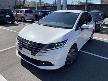 1.2 X メーカーナビ　アラウンドビュー