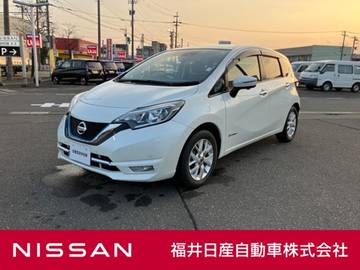 1.2 e-POWER メダリスト メモリーナビ・クルーズコントロール・LED