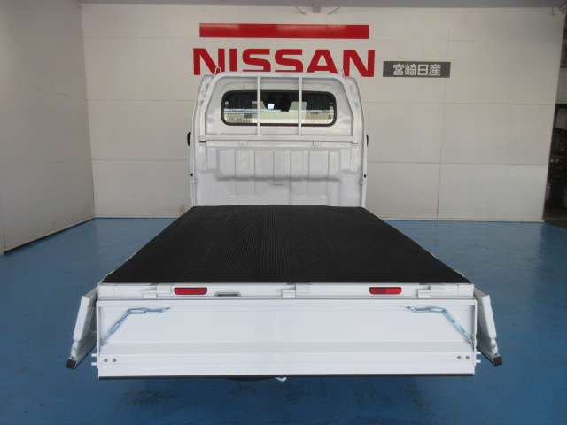 宮崎日産自動車株式会社 花ヶ島カーセンター・宮崎県・クリッパー  