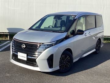 セレナ 1.4 e-POWER ハイウェイスターV 90周年記念車 ハイビームアシスト　アラウンドビユー