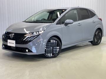 1.2 G レザーエディション 当社試乗車アップ・メーカーナビ・全周囲カ