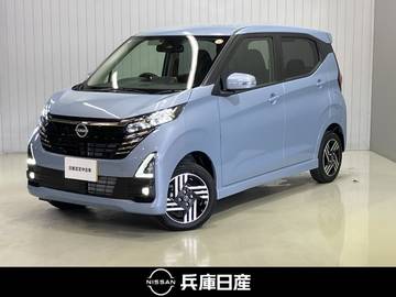 660 ハイウェイスターX 4WD 当社試乗車アップ・ディーラーOPナビ・前席