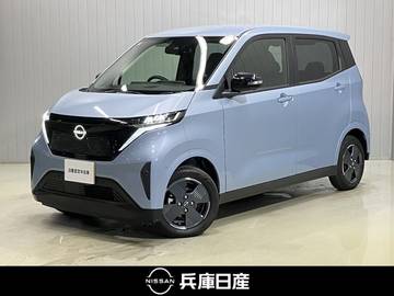 X 当社試乗車アップ・充電ケーブル付・ディー
