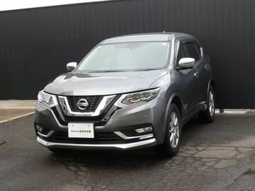 2.0 モード・プレミア ハイコントラスト インテリア 2列車 4WD 純正ナビ/アラウンドビューモニター