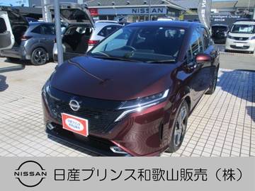 ノートオーラ 1.2 G アラウンドビューモニター ディスプレイオ