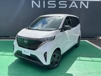 日産 サクラ X 寒冷地仕様　フルセグ　充電ケーブル