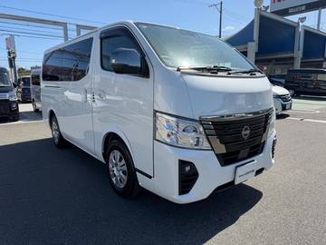 キャラバン 2.0 グランド プレミアムGX ロングボディ マルチベッド テーブル付車 ナビアラウンドビューインテリキー