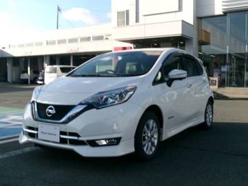 1.2 e-POWER メダリスト FOUR 4WD 純正ナビ　アラウンドビューモニター