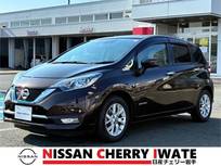 日産 ノート 1200cc 1.2 e-POWER メダリスト FOUR 4WD 純正ナビ　LEDヘッドライト