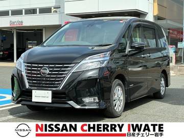 2.0 ハイウェイスター V 4WD 防水シート　純正10インチナビ