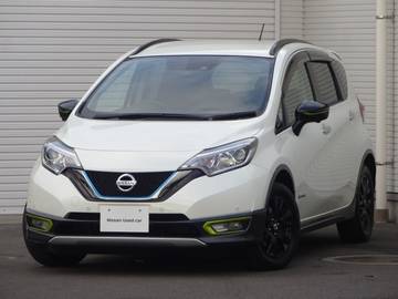 ノート 1.2 e-POWER X FOUR シーギア リミテッド 4WD MM319D-Wメモリナビ　フルセグTV　DVD再生