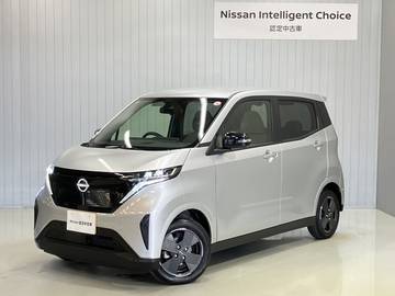 X 展示試乗車9インチナビ・充電ケーブル