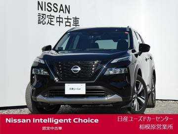 エクストレイル 1.5 G e-4ORCE 4WD パノラミックガラスルーフ・BOSEサウンド