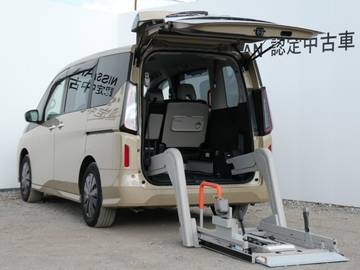 1.4 e-POWER XV チェアキャブ リフタータイプ 電動式車いす固定装置・手すりパック