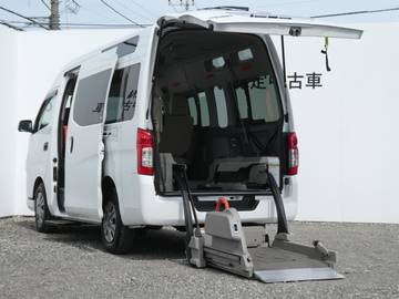 2.5 チェアキャブ 車いす2名仕様 リフター車・ナビ・アラウンドモニター