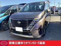 日産 セレナ 1400cc 1.4 e-4ORCE ハイウェイスターV 4WD 当社展示試乗車　2トーン色　寒冷地仕様