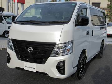 キャラバン 2.4 50thアニバーサリー ロングボディ ディーゼルターボ 4WD 純正ナビ アラウンドビュー ETC 社外アルミ