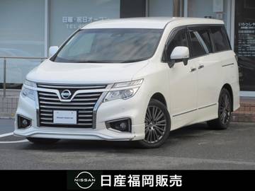 2.5 250ハイウェイスター プレミアム アーバンクロム ワンオーナー　メモリーナビ　バックカメラ