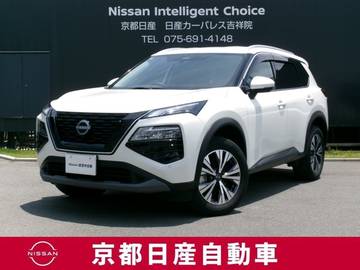 1.5 X e-4ORCE 4WD 7人乗り　プロパイロット　シートヒーター