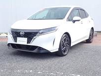 日産 ノート 1200cc 1.2 S FOUR 4WD 本革シート　エマブレ　プロパイ