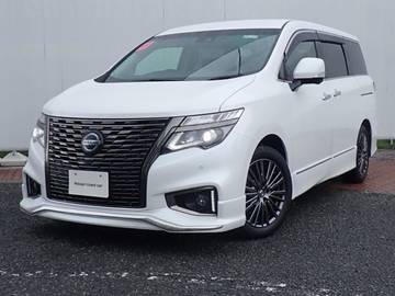 3.5 350ハイウェイスター アーバンクロム 後席モニター　エマブレ　両側オートSドア