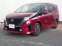 日産 セレナ 1400cc 1.4 e-POWER ハイウェイスターV メーカーMナビ　エマブレ　プロパイ