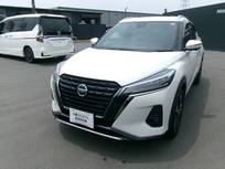 日産 キックス 1200cc 1.2 X FOUR スタイルエディション(e-POWER) 4WD 未塗装樹脂コート施工付き
