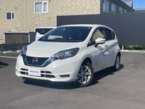 日産 ノート 1200cc 1.2 e-POWER X FOUR Vセレクション 4WD 純正ナビ　CD/DVD
