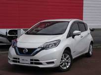 日産 ノート 1200cc 1.2 e-POWER X FOUR Vセレクション 4WD 純正ナビ　アラモニ　LED　アルミ　寒冷地