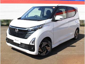 660 ハイウェイスターX 試乗車UP　純正9インチ大型ナビ
