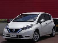 日産 ノート 1200cc 1.2 e-POWER X FOUR 4WD 純正ナビ　ETC　アラビュー