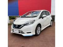 日産 ノート 1200cc 1.2 e-POWER X