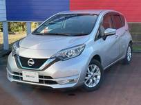 日産 ノート 1200cc 1.2 e-POWER X FOUR 4WD 純正ナビ　衝突被害軽減ブレーキ