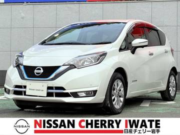 1.2 e-POWER メダリスト FOUR 4WD 一年間走行距離無制限保証付き　純正ナビ