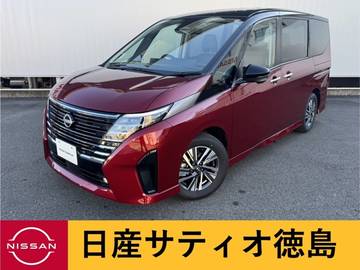 セレナ 1.4 e-POWER ルキシオン 弊社元試乗車 ルキシオン シートヒーター
