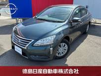 日産 シルフィ 1800cc 1.8 X 禁煙車　コーナーセンサー　ナビゲーション