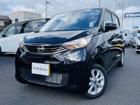 日産 デイズ 660cc 660 X 4WD 自社社用車　4WD　全周囲カメラ