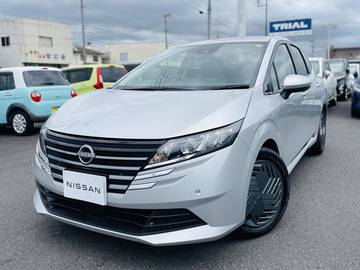 1.2 X 自社社用車　ディスプレイオーディオ