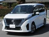 日産 セレナ 1400cc 1.4 e-POWER ルキシオン 試乗車UP　専用エクステリア　AVM