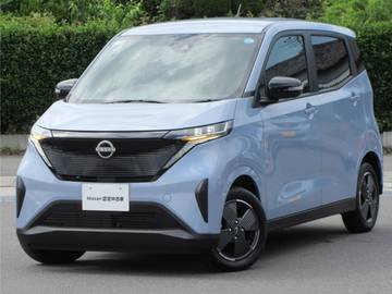 X 展示試乗車UP　　20Kw　Mナビ　AVM
