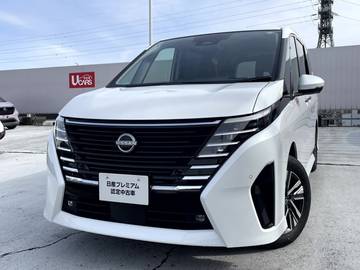 セレナ 1.4 e-4ORCE ハイウェイスターV 4WD メーカーナビ・アラウンドビューM・プロパ