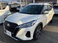日産 キックス 1200cc 1.2 X FOUR ツートーン インテリアエディション(e-POWER) 4WD 試乗車UP プロパイロット ワイドナビTV ETC
