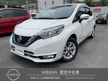 1.2 e-POWER メダリスト FOUR 4WD 自社販売ワンオーナー禁煙車　純正ナビ