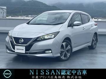 e+ G 純正ナビ　全方位カメラ