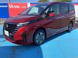 日産 セレナ 1400cc 1.4 e-4ORCE ハイウェイスターV 4WD