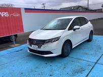 日産 ノート 1200cc 1.2 X FOUR 4WD